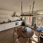 Cozy In The Oude Pijp * Амстердам